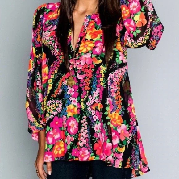Show Me Your Mumu | Jamie Tunic | Fluorescent Floral | Small - Picture 5 of 5